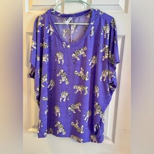 Dear Scarlett Purple Tiger Print Short Sleeve Top